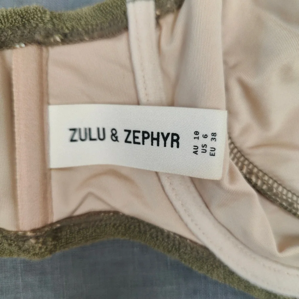 Zulu & Zephyr‎ Bikini Top Women 6 Olive Green Terry Cloth Underwire Balconette